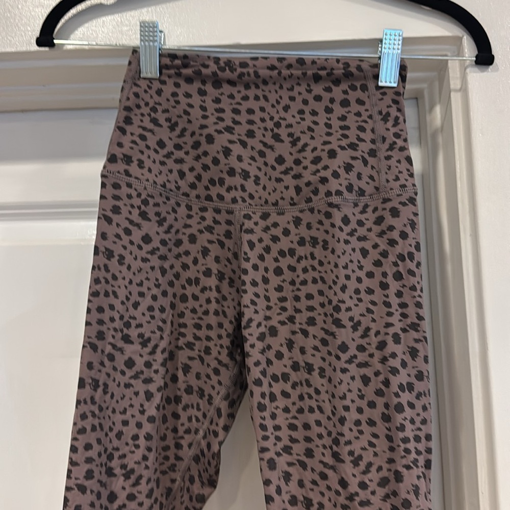 Tavi Workout Set - Picture 5 of 6